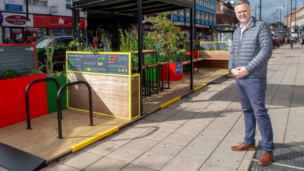 Cllr Ian Barnes visits the new parklet at Chase Side in Southgate.